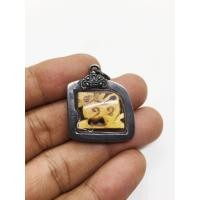 ราคา สิงห์งาแกะ หลวงพ่อเดิม วัดหนองโพ ง พร้อมเลี่ยมกรอบเงินเก่าพร้อมใช้ Sing sesame carved Luang Pho Derm Nong Pho temple ready to use (11493401280)