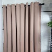 ราคา ผ้าม่านทึบแสง กันUV ผ้าม่านสีดำ ผ้าม่านประตู ม่านหน้าต่าง แบบห่วงตาไก่ พร้อมส่งทันที ลดร้อน ลดเสียง ไม่อมฝุ่น มีน้ำหนัก (21412083534)