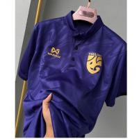 ราคา ฟุตบอลทีมชาติเสื้อโปรโล ชาย เสื้อกีฬาชาย เสื้อหลวมขนาดใหญ่ชายเสื้อทีมฟุตบอลไทยชุดเบอร์ 10 เสื้อกีฬาคอวีแขนสั้นผู้ชายระบายอากาศได้ (24969533142)