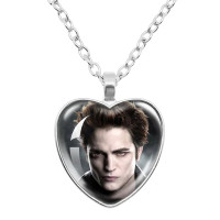 ราคา LC สร้อยคอ Movie Bella Edward Jacob Renesmee Pendant Necklace Glass Cabochon Twilight Character Chain Girl Women Fashion Jewelry (24660922690)