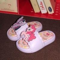 ราคา WY XIXITIAO รองเท้าแตะกันลื่นสำหรับเด็กรองเท้าแตะใส่ในบ้านแฟชั่นแม่ลูกฤดูร้อนรองเท้าแตะใส่เดินในบ้านคำเดียวน่ารักเด็กผู้หญิงโพนี่น้อยของฉันรองเท้าแตะเด็ก (24632614800)