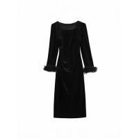 ราคา เดรสกำมะหยี่สีดำ ทรง A Line เสื้อแขนยาวปลายแขนแต่งขนมิ้งหรูหรา สม็อคเอวเข้ารูป Dress ออกงาน 9198 (22868858391)