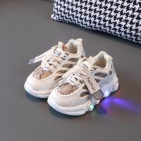 ราคา รองเท้ากีฬาแฟชั่นสำหรับเด็ก JUSTSL มีไฟ LED ส่องสว่าง สวมใส่สบาย ระบายอากาศได้ดี และเป็นรองเท้าลำลองอเนกประสงค์ (24348809061)
