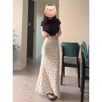 ราคา กระโปรงทรงเอเอวสูง ผ้าลายดอกไม้สีขาว ฤดูหนาว เดรสยาวคลุมสะโพก กระโปรงทรงหางปลา สำหรับผู้หญิง กระโปรงทรงเอ (24272965939)