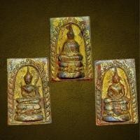 ราคา รับพระ 3 องค์ ชุดพระแก้วมรกตทรงเครื่อง 3 ฤดู หลังตราพญาครุฑ สมเด็จวัดระฆัง สมเด็จเนื้อผงเบญจรงค์ (17137667636)
