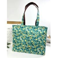 ราคา กระเป๋าผ้าเคลือบกันน้ำ A4 ทรงนอน สะพายไหล่ ขนาด 14 ใส่เอกสาร ใส่แฟ้มได้ จุมากๆ (22845079696)