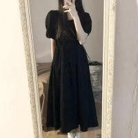 ราคา ชุดเดรสยาวแขนพองสีดำสไตล์ฮิปซ์ เดรสยาวเอวกลาง ชุดเดรสยาวคลุมเข่าสำหรับผู้หญิงในฤดูร้อน ชุดเดรสยาวคลุมเข่าสีดำ (24370479231)