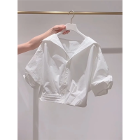 ราคา เสื้อเชิ้ตแขนพองสีขาว ทรงหลวม ทรงสั้น สำหรับผู้หญิง ฤดูร้อน 2025 แฟชั่นใหม่ แขนสั้น คอโปโล ทรงหลวม แขนพอง แขนสั้น (25287260905)