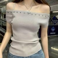 ราคา DD SHOPพร้อมส่ง Z YT54 เสื้อเปิดไหล่ ไหมพรม แขนสั้น ผ้าร่องเล็ก ยืดพอดีตัว (24498092591)