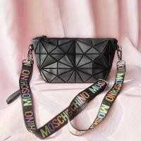 ราคา กระเป๋าสะพายข้างแบบสะพายข้างสุดเทรนด์พร้อมสายโซ่สำหรับใส่โทรศัพท์มือถือแบบเรียบง่ายและลำลองพร้อมซิปปิด (24503848445)