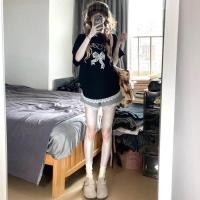 ราคา กางเกงขาสั้นกีฬาเอวสูง ทรงเอ ชายลูกไม้สีเทา ทรงหลวม ลำลอง สำหรับผู้หญิง กางเกงขายาวห้าส่วน ใส่ไปเที่ยว ฤดูร้อน 2025 (25336635242)