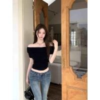 ราคา เสื้อเปิดไหล่ เสื้อยืดเปิดไหล่ เเบบสั้น ปาดไหล่พับ ยืดได้ 232266 (24413895487)