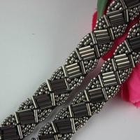 ราคา จี้ประดับเพชร DIY แฮนด์เมดสีดำ ขอบลูกไม้ ผ้าคลุมตัว กระโปรง คอเสื้อ ผ้าคลุมหน้าต่าง อุปกรณ์ตกแต่งเสื้อผ้า (24058762461)