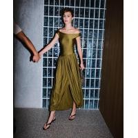 ราคา Fah Chak Woman Emory Dress in Venom Green เดรสสีเขียว เดรสสีเขียวขี้ม้า (23312427089)