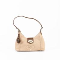 ราคา PLAYBOY รุ่น Carina Hobo Bag OV กระเป๋าสะพายข้างผู้หญิง รหัส ST B253PB629 ดีไซน์ทรง โฮโบ ฝากระเป๋าคาดลอคปิดอะไหล่ทองหนังลายผ้าทอ โลโก้อะไหล่ทองมี 2 สี Brown Sugar และ Charcoal Grey (24924292787)