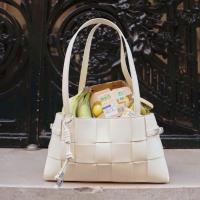 ราคา Polarboll ELYSEES กระเป๋าสะพายข้างหนัง PU SUEDE (26273052011)