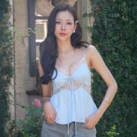 ราคา LUCA STUDIO Oriana top เสื้อสายเดี่ยว ผ้าSilk Satin สีฟ้าอ่อน ดีไซน์คอวี แต่งลูกไม้สีขาวบริเวณช่วงคอและเอว ผูกโบว์กลางอก สายไหล่สามารถปรับความยาวได้ (26285640165)