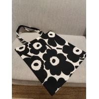 ราคา กระเป๋า Marimekko ของแท้ 100 พร้อมส่งในไทย ราคาถูกที่สุด รีดได้ ถุงผ้าMarimekko Tote Bag กระเป๋าผ้า ขนาด 44x43cm (24431046887)