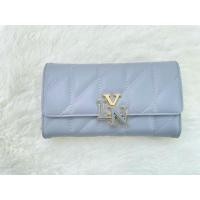 ราคา ์NEW กระเป๋า wallet ใบยาว LYN พร้อมสายสะพาย 6 สี พร้อมกล่อง ถุงผ้า ป้าย หนังนุ่ม สายสะพายยาว 110 CM ได้พร้อมกล่อง (23305617333)