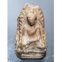 ราคา พระรอด พระรอดมหาวัน พระเนื้อดิน พระกรุ พระรอดมหาวันพิมพ์ตื้น เป็นอีกหนึ่งพิมพ์ที่สวยงดงาม พิมพ์ทรงล่ำบึก ฟอร์มเต็มที่สวยงาม (17685926781)