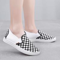 ราคา รองเท้าผ้าใบลายสก็อตสีดำและสีขาว รองเท้าผ้าใบพื้นแบน สวมใส่สบาย รองเท้าผ้าใบสไตล์ปักกิ่งโบราณ รองเท้าผ้าใบแบบสวมสบายๆ (24338695362)