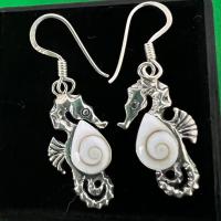 ราคา Silver Thai ต่างหูเงินแท้ 925 ห้อยม้าน้ำ ตาพระศิวะ 925 sterling silver earrings hanging seahorse Lord Shivas eyes ต่างหูแฟชั่น ใส่แล้วไม่แพ้ เงินแท้925 พร้อมส่ง (10004922148)