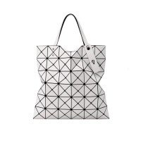ราคา New กระเป๋า baobao issey miyake Lucent 6x6 บล็อคกระเป๋า กระเป๋าถือผู้หญิง กระเป๋าถือ กระเป๋าสะพายข้าง TOTE BAG (24165340423)