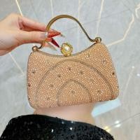 ราคา กระเป๋าถือออกงาน รุ่น MAYA เเต่งมุกทั้งใบ พร้อมสายสะพายไหล่ มี 3 สี ดำ ขาวมุก นู้ด ใช้งาน 2 เเบบ (26149245305)