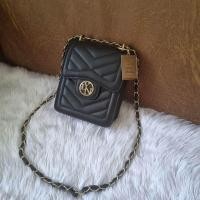 ราคา กระเป๋าใส่โทรศัพท์6x7นิ้ว กระเป๋าทรงตั้ง กระเป๋าสะพายสายโซ่ใบเล็ก กระเป๋าลิน Lynกระเป๋ากล่อง กระเป๋าสะพายผญ กระเป๋าแฟชั่น2023 กระเป๋า (18219533070)