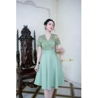 ราคา All Ladies เดรสเสื้อลูกไม้เงาปักกระดุม สำหรับคนชอบชุดใส่ง่าย แต่เรียบหรู ผ้าลูกไม้ปักเงาสวยมาก ๆ เดรสออกงาน (23794058020)