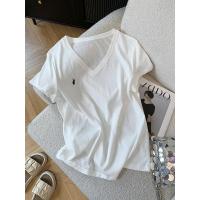 ราคา XUNZHU เสื้อยืดคอกวีแขนสั้นสีพื้นสไตล์มินิมอล (25874976424)
