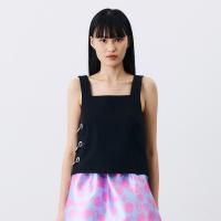 ราคา DISAYA Black denim square neckline top with triple DISAYA logo เสื้อคอเหลี่ยมผ้าเดนิมสีดำประดับโลโก้ DISAYA (22397205448)