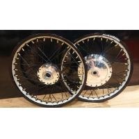 ราคา ชุดล้อเจาะตาดำยิงทราย 1 40x2 สานซี่ดำหมุดทอง ดุมกระจก ใส่ Mio Fino ตัวเก่า Nouvo (1217398395)