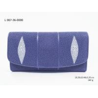 ราคา sale SS กระเป๋าหนังปลากระเบนแท้ สามพับใหญ่ 4 มุก หนังวัวแท้สีพื้น (10072320972)