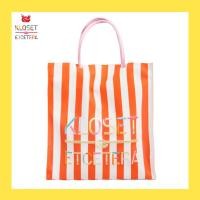 ราคา Kloset and Etcetera Sweet suds Signature Tote Dreamy 13 กระเป๋าสะพายใบใหญ่ (24963248112)