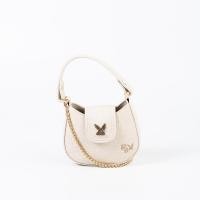 ราคา PLAYBOY Women รุ่น Lily Mini Hobo กระเป๋าสะพายข้างมินิ รหัสST B261PB650 ดีไซน์ทรงโฮโบไซส์มินิ มี 2 สี (126961370771)