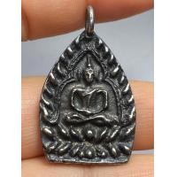 ราคา เหรียญเจ้าสัวหลวงปู่บุญ วัดกลางบางแก้ว ปี 2477 (25791958462)