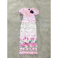 ราคา ชุดเชทกระโปรงยาว พิมพ์ลายดอกไม้ เสื้อกระดุมหน้าแขนพอง คอระบาย (22300033910)