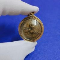 ราคา จี้พระ เหรียญนางกวักโภคทรัพย์ หลวงปู่หมุน ในพิธีปลูกโพธิ์ตรัสรู้ พันธุ์พุทธคยา วัดป่าหนองหล่ม เลี่ยมกรอบอย่างดี พร้อมบูชา ค่าส่งถูก (16763526667)