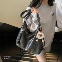 ราคา กระเป๋าสะพายข้างทรงสี่เหลี่ยมจัตุรัสขนาดใหญ่แบบสะพายข้าง กระเป๋าสะพายไหล่แบบลำลองสำหรับผู้หญิง กระเป๋าถือ PU สำหรับเดินทางไปทำงานในฤดูใบไม้ร่วงและฤดูหนาว (26109803125)