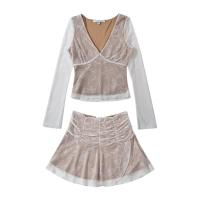 ราคา ชุดเซ็ต 2 ชิ้น เสื้อครอปแขนยาว คอวีลึก ผ้าลูกไม้ซีทรู กระโปรงทรงดอกบัว ซับในสีนู้ด สี ดำ ขาว 2480 (25271295947)