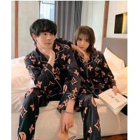 ราคา พร้อมส่ง ชุดนอนแฟชั่น ชุดนอนซาติน ชุดนอนชายหญิง แบบยาว ชุดนอนลายหลุย ชุดนอนชายหญิง (4135174828)