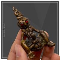 ราคา 333JJ พระงั่ง พ่องั่งมหาเสน่ห์ เครื่องรางมนต์ดำสายเขมรแท้ ทำจากเนื้อทองเหลืองผสมกระดูกผีตายโหง ของแรงจริงๆ สายเมตตามหาเสน่ห์ โชคลาภ (25763890722)