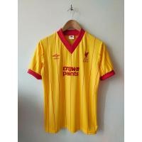 ราคา เสื้อบอลย้อนยุค liverpool away 1982 84 (25139061791)