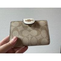 ราคา ของแท้ Coach Medium Corner Zip Wallet in Signature Canvas (18815327769)
