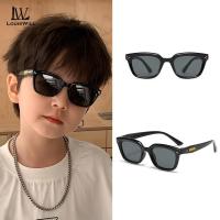 ราคา แว่นกันแดดโพลาไรซ์แบบแว่นตากันแดดแฟชั่นเด็กของหลุยส์แว่นตากันแดด UV400แว่นกันแดดกรอบสี่เหลี่ยมเดินทางปั่นจักรยานการเดินป่าการขี่ม้าแว่นตาใส่วิ่ง (24553764595)