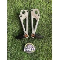 ราคา พักเท้าหลัง Kawasaki KR150 Victor150 เคอาร์150 วิคเตอร์150 ของแท้มือสองสภาพดี เหมาะสำหรับทำสีใหม่ (22090025270)
