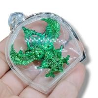 ราคา พญาครุฑทูลพระวัดครุฑธาราม ลงยาสีเขียว เลี่ยมกรอบกันน้ำอย่างดี สุดยอดพญาครุฑมหาอำนาจปราบไพรีรางอาถรรพ์ (19314868630)