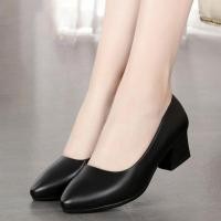 ราคา รองเท้านักศึกษา รองเท้ารับปริญญา คัทชูนักศึกษา หัวแหลม หัวมน ส้น 2 นิ้ว (18560810730)