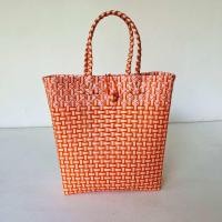 ราคา กระเป๋าสาน กระเป๋าใส่เอกสาร เส้นพลาสติกสาน ขนาดกว้าง10 5ยาว32สูง32 5ซม สายสูง16 5ซม วัดจากขอบปากตระกร้า (23485529763)